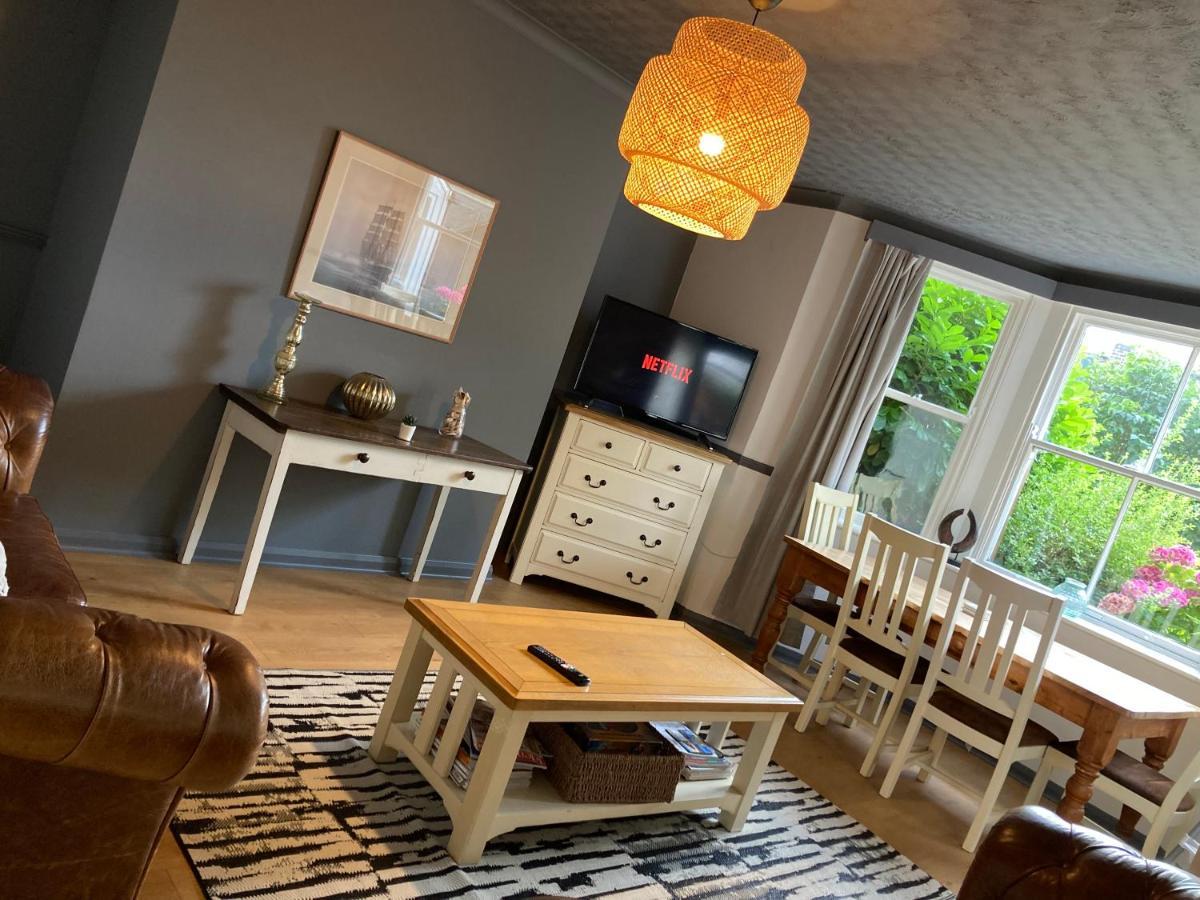 Seafolly With Optional Private Hot Tub - Holiday Home Apartment South Bay Scarborough Zewnętrze zdjęcie